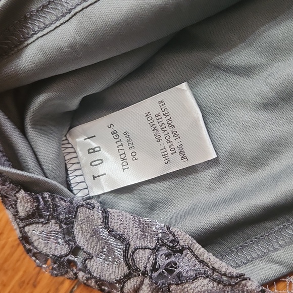 Tobi Grey Spaghetti Strapped Lace Mini Dress Size Medium - Picture 8 of 11